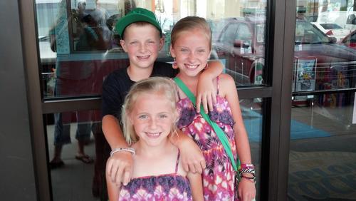 I love the Colts, Pacers and IU Basketball.  I have 3 great kids and a beautiful wife.