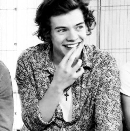 VickyWith1D's profile picture. Vicky, 16. #DIRECTIONER Loving them since 14/08/11♥ 0/5 - Also #MJFam #Robsessed #Smiler #Phillatic & follow back