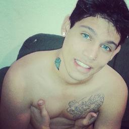 http://t.co/vlsOUv95NU - Um menino com um grande objetivo vence na vida e ser feliz ! .