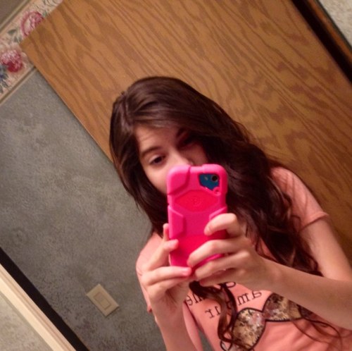 Derpina887's profile picture. 