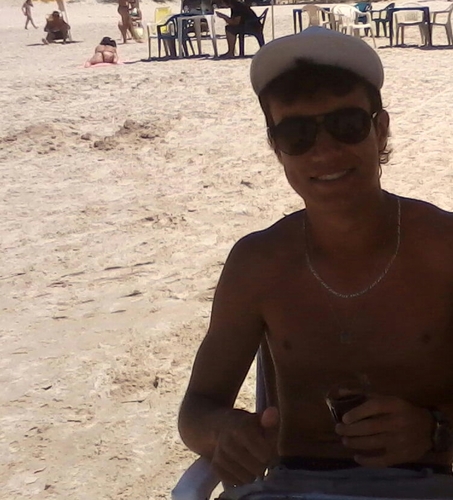 Sou apenas um garoto que está conseguindo realizar o seu sonho ;D