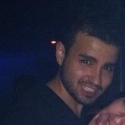 AlexandrePersia's profile picture. Uma interrogação ??