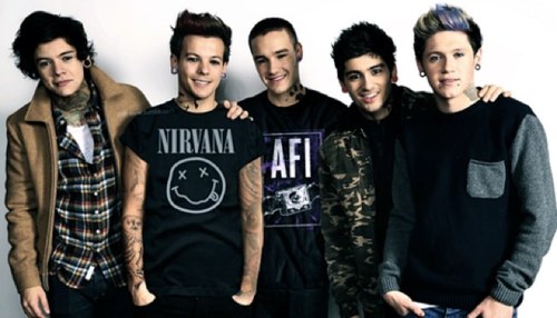 So basically, we love these 5 crazy guys that came third on x-factor.. 1D? yeahhhh them!! We follow back :)