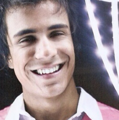 Fã Clube destinado ao vocalista e guitarrista da banda RESTART. Vai estar sempre com o Pê? Então segue =) Since: 22/11/2010 Doona: @_gibamboukian ♥