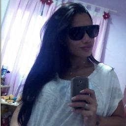 Nãao nascii pra tee agradaa ______________
 fala mal de miim e acha qe eu to mee importando
com qe dizem de miim eu too pouco me lixando!
