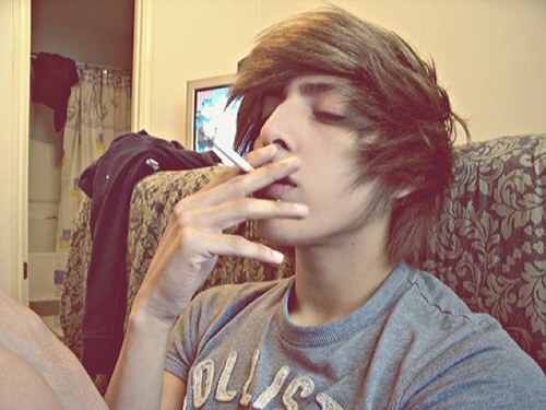 Pierce The Veil are amazing. Hayden is my best friend. Jake is mine and keep your hands off him