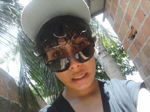 #MeSeGue 
.
.
#SigoDeVoLtA