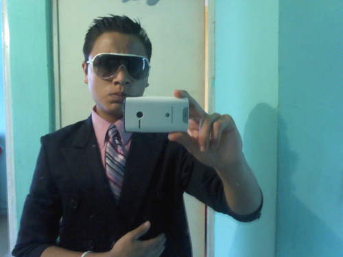 expert in the kitchen and in mathematics, I like to be cool, I love my seriousness, but mostly I like to speak well of me i'm alex10

and i love me :)