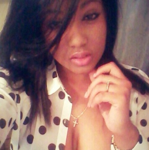 fucz all yu hatin ass B!tches im stunnin lyke my moma & thugin lyke my dady! if yu tryna start some ish ima MURK tht shit 2x hella good # gets with da program
