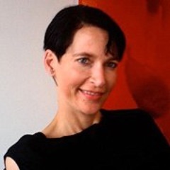 Sylvia Weimer is the Creative Director and owner of design studio https://t.co/coOLHC1xLv + art director of Harper's BAZAAR, and formerly of https://t.co/4iUxonUFVp