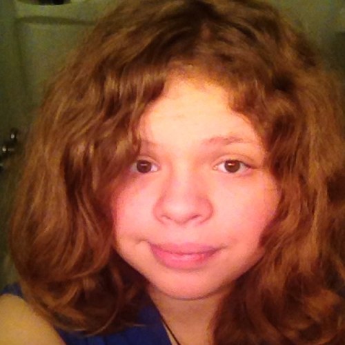 Sharon_nialler's profile picture. hi! my name is sharon and im in storm direction u can follow us @stormdirection thx!!