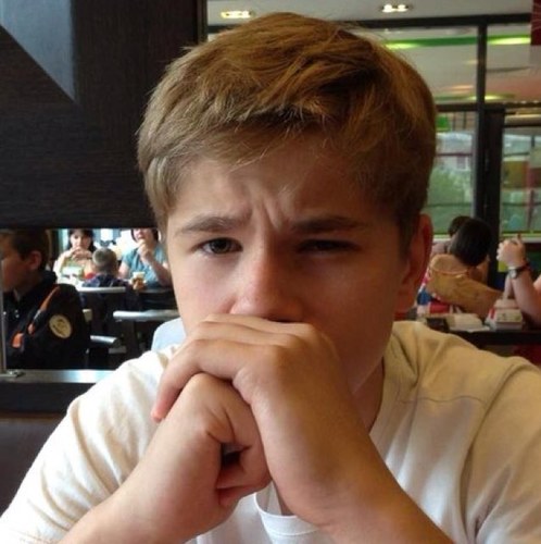 SkirdovOfficial's profile picture. шершень проник в ксюшин сейлор мун