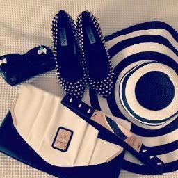 JessHoganT's profile picture. 