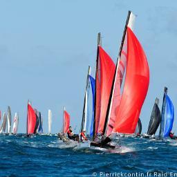 Raid de catamarans de sport, à Saint Lunaire (Bretagne Nord)