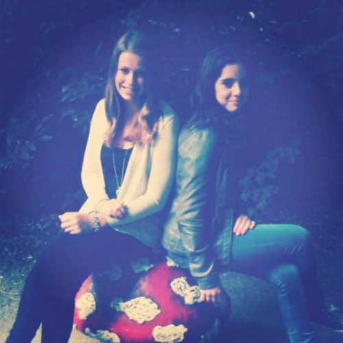 19'06 / Raveljjn / Insta, mieslovexx / m'n sister @xreneexlove♡ /  hee meid i love you, my all kuss yvette'♥♥