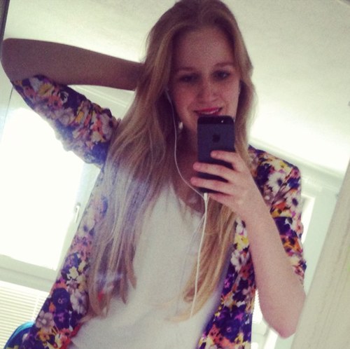 8teen years old - austrian girl ✌ Add me on instagram: Leaiksde