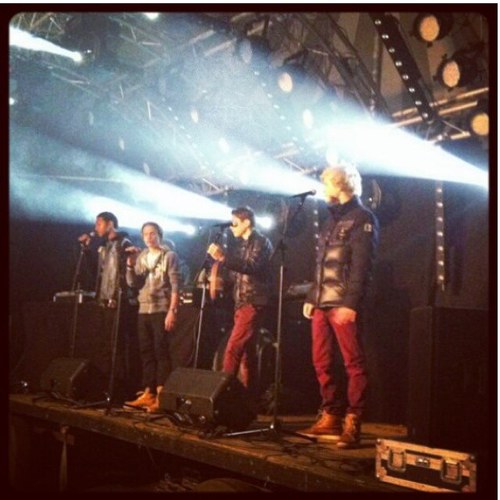 ♡ Mainiacs ♡ 0/5 Followt ♡ 5/5 Tweets ♡ ♡ Breaking The Rules ♡ Sinds 11-05-13 ♡