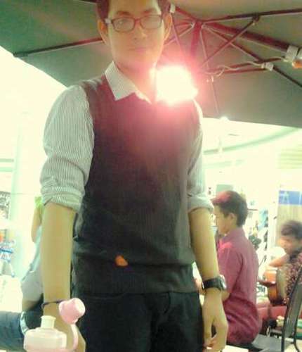FIB udinus 20YO . Kacamata n jambul. Wedding Singer , MAXI n SPARX voice , inspired by whitney houston .