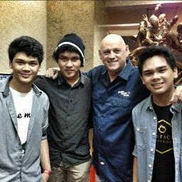 #Tunist #Djimbas.. I love @TheOvertunes @Angelo_Mikha @Reu_Nathaniel @MadaEmmanuelle