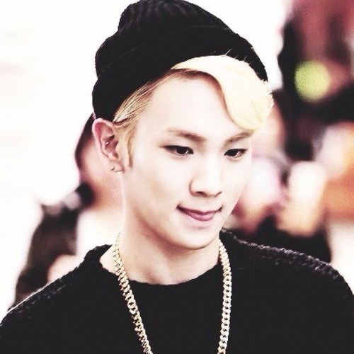อันยองง ^^ ผมคิมคีย์ (บอท) ไปฟอลไอจีผมกันเยอะๆนะครับ@bumkeyk รักผมกันเยอะๆนะฮะ อย่าทิ้งผมนะ *0* 
25.06.2013