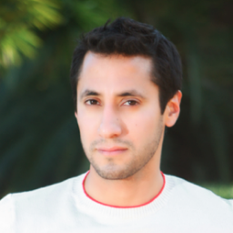 Estudiante del Máster Dirección de Cuentas de Publicidad en UAB. Diseñador Gráfico. Poker Dealer and Chip Controller.