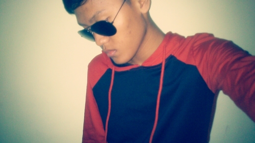 Nothing special about me unless you're explore me.ṧḯηℊℓℯ