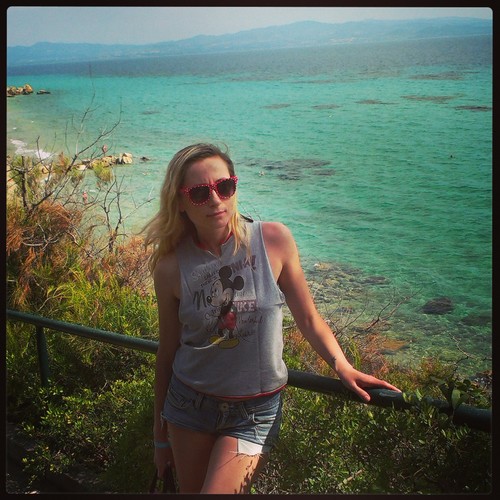 oangel2012's profile picture. 