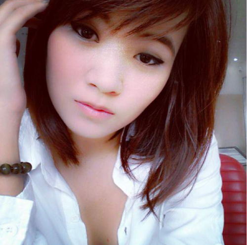 i have my days,,i'm moody,i have an attitude,i'm prissy,i'm lazy,i'm cute,i'm fun,i'm awesome,but most importantly i'm me...XOXO