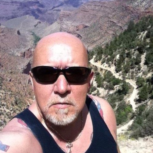 RichAndersonVA's profile picture. I'd rather be riding... or building another pirate ship!