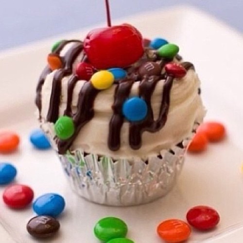 LoveThe_Cupcake Profile Picture