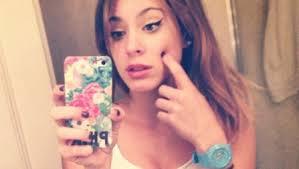 Hola soy tinista y violetera siempre escuchando musica de violetta siganme y yo los sigo de preferencia que sean tinistas violetteros o jorgistas ✌