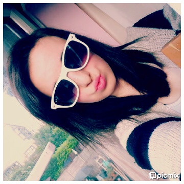 without music i wouldnt be me,also follow my other account @caroline1Dgreen
BBM PIN:269F5E0A follow me i follow back :D 3