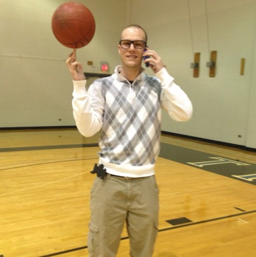 Dmetz22's profile picture. TIU class of '13 Athletic Training Alumni and Basketball Player. Follow me on IG @dmetz22 and my Professional Twitter Page @coachmetz22.