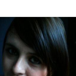 Sou educada, não falsa.Eu sou sincera, não grossa. Eu sou simpática, não estou afim. Eu sou bipolar, não duas caras. Eu sou sensível,não dramática. Eu sou assim