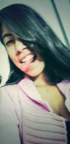 Nao se iluda com o meu sorriso pois minha maldade esta na minha mente,  namorando 17 anos leonina ciumenta amga e sincera :3