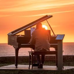 Mauro Ffortissimo brings new life to discarded pianos with free public performances outdoors at sunset https://t.co/wvPFGVhWaB