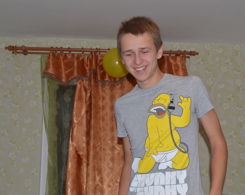 VesLV's profile picture. 