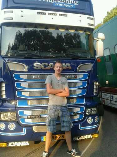 ----[~STAPHORST~]---- ---[~25-11-98~]--- ---[piratenliefhebber]---