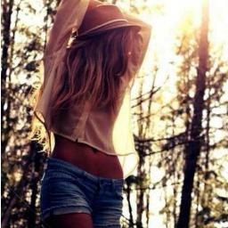 Sueño con ser chica tumblr, sueño de muchas chicas. Desde donde sale el sol, hasta aquí siendo auténtica.