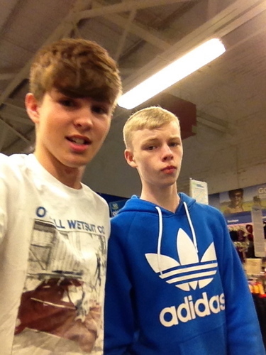 Hey we are two 16 year old youtubers Jordan and Sam and a manager Tutti!! follow me (Jordan, brown hair) on IG- @chaoticwake Im a semi wakeboarder too!