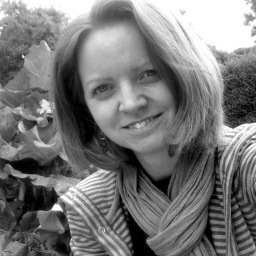 goldenwonder1's profile picture. Illustrator/ visualiser based in Cork. Books, hand drawn type, storyboards, people portraits, petportraits