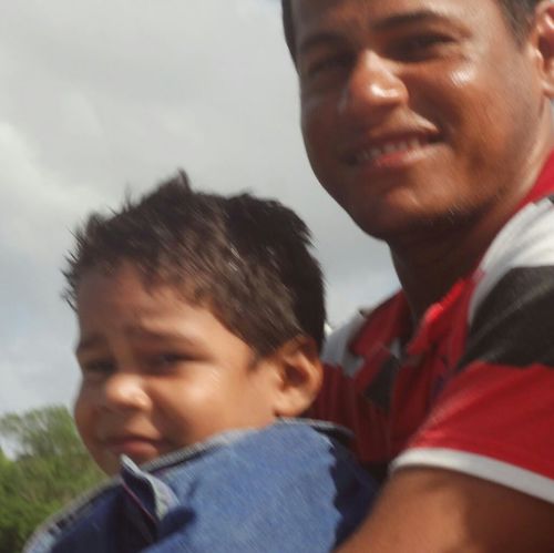 e melhor chorar com a verdade do que sorrir com a mentira