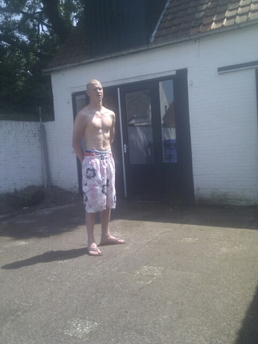 benjaminligthar's profile picture. 