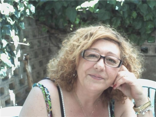 CarmenMar1988's profile picture. 