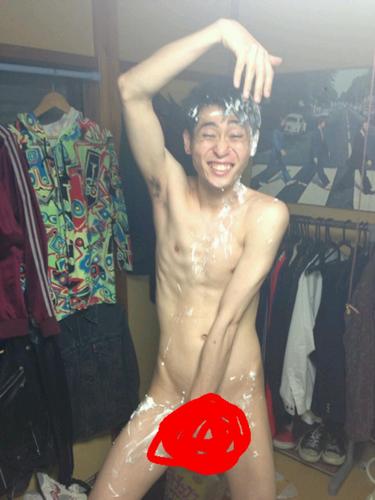 buchi708's profile picture. 23歳です。夢は「童貞くさい」、「オカマ」で検索すると検索結果の一番上に自分がでることです。しょーもない人間です。