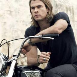 HemicHope's profile picture. You give some. You take some. This thing took everything from me. Waiting to see what it gives. #HollowEarth (MatureRP)