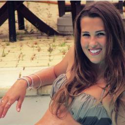 Anissa, ma fierté, ma force, ma vie.T'es la meilleure de toutes3