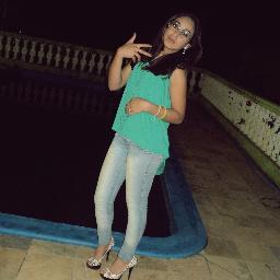 Eu amo futebool , amo video game , sou chatta , briguenta ,
