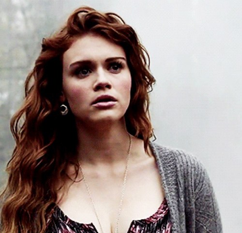 Been a fan since day one! I tweet amazing quotes, moments, and pics all about Teen Wolf:) Follow if you LOVE TEEN WOLF♥♥♥