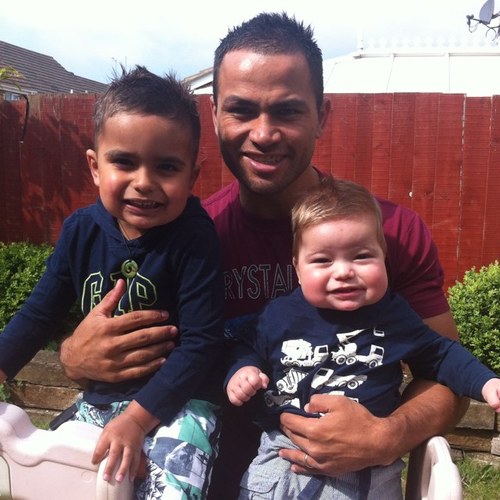 Pro rugby player for widnes vikings Husband and father to 3 boys.